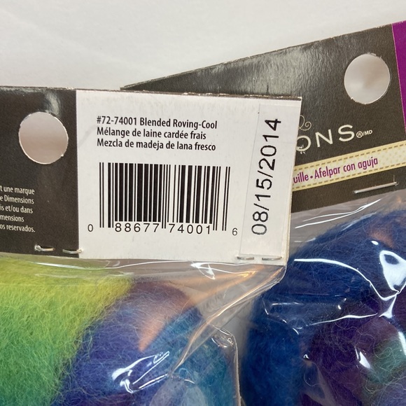 Dimensions FeltWorks Needle Felting Wool Roving Cool Blue Green Purple 3 Packs - Picture 8 of 13